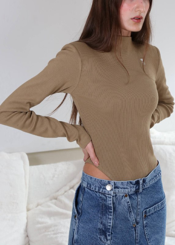 32a85def-1745-469c-933c-28e1ad51c417 BODY b - Image 1